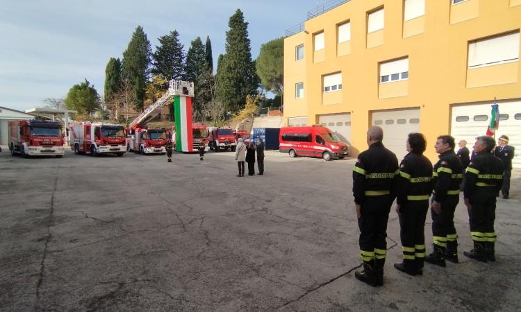 I vigili del fuoco celebrano Santa Barbara: è festa al Comando di Macerata