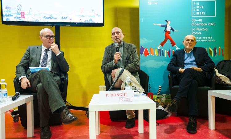Eum, la nuova collana "Prolusioni" presentata a Roma: c'è anche il conduttore Marino Sinibaldi Eum, la nuova collana "Prolusioni" presentata a Roma: c'è anche il conduttore Marino Sinibaldi
