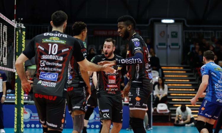 Lube, due punti pesanti a Piacenza. I cucinieri si inceppano sul 2-0: Nikolov marziano al tie-break