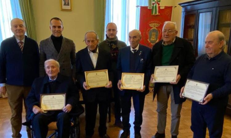 "Si sono spesi per dare lustro alla citta": il Comune di Morrovalle premia cinque cittadini