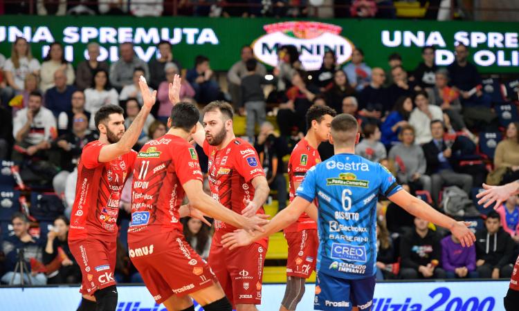 SuperLega, il big match del 3° turno di ritorno premia l'aggressività di Perugia. La Lube resta a secco in Umbria