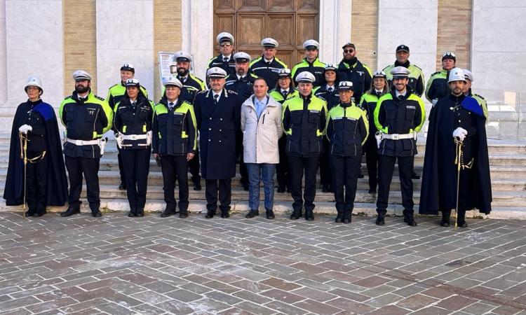 Macerata, la Polizia locale celebra il patrono San Sebastiano. In un anno oltre 15mila multe (FOTO e VIDEO) Macerata, la Polizia locale celebra il patrono San Sebastiano. In un anno oltre 15mila multe (FOTO e VIDEO)