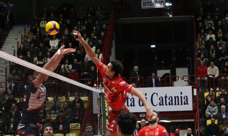 La Lube Civitanova soffre ma vince in Sicilia: Catania sconfitta al tie-break La Lube Civitanova soffre ma vince in Sicilia: Catania sconfitta al tie-break