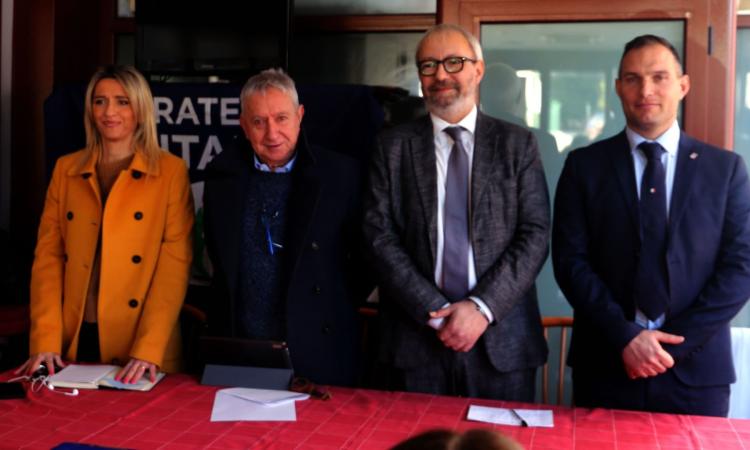 Fratelli d'Italia, tra ricostruzione e politiche abitative. "Le frazioni? Prima abbandonate ora quartieri in cui investire" Fratelli d'Italia, tra ricostruzione e politiche abitative. "Le frazioni? Prima abbandonate ora quartieri in cui investire"