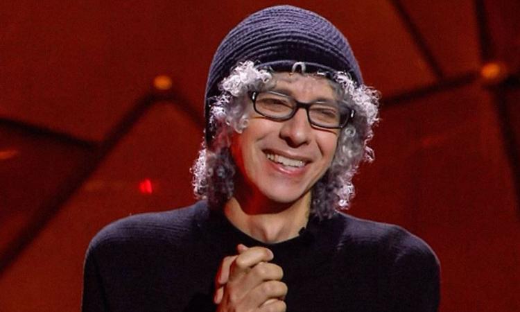 Giovanni Allevi commuove Sanremo e torna a suonare il piano dopo 2 anni: "Ho perso molto ma non la speranza"