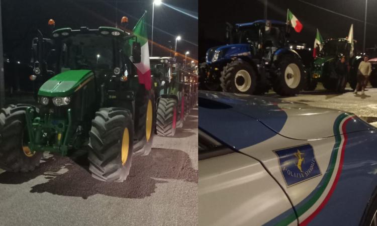 Da Macerata alla Capitale, 20 trattori in marcia verso Roma: la partenza nella notte (VIDEO)