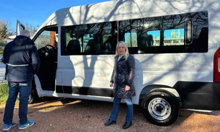 San Severino, nuovo minivan a disposizione dello sport e dell'inclusione per chi pratica nuoto