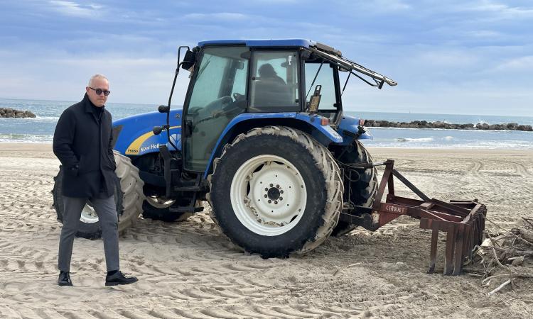Prove d'estate a Civitanova, al via la pulizia delle spiagge. Ciarapica: "Pronte tra pochi giorni”
