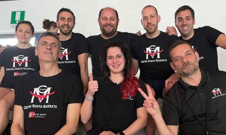 Centro Nuoto Macerata, una squadra da record: sei podi con 4 ori ai campionati regionali Master Centro Nuoto Macerata, una squadra da record: sei podi con 4 ori ai campionati regionali Master
