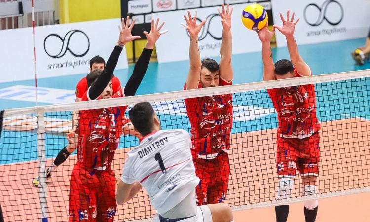 Volley, Macerata si arrende a Fano nel derby: trasferta amara per i biancorossi