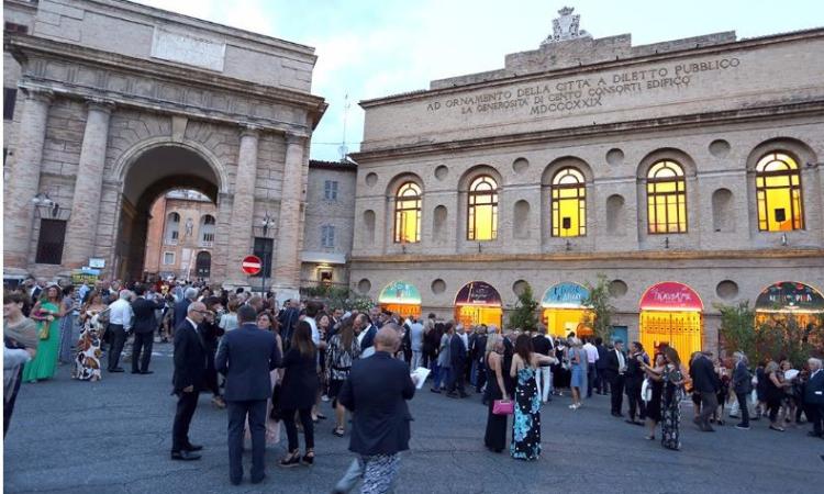 Like per lo Sferisterio, il progetto "Cento Mecenati" in finale al concorso Art Bonus 2024 Like per lo Sferisterio, il progetto "Cento Mecenati" in finale al concorso Art Bonus 2024