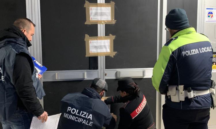 Macerata, scoperta discoteca abusiva a Piediripa con all'interno 200 persone. Due i denunciati