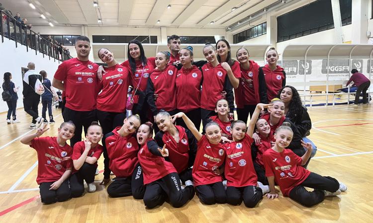 Ginnastica aerobica, pioggia di medaglie per Macerata ai campionati regionali: ben 18 gli ori Ginnastica aerobica, pioggia di medaglie per Macerata ai campionati regionali: ben 18 gli ori