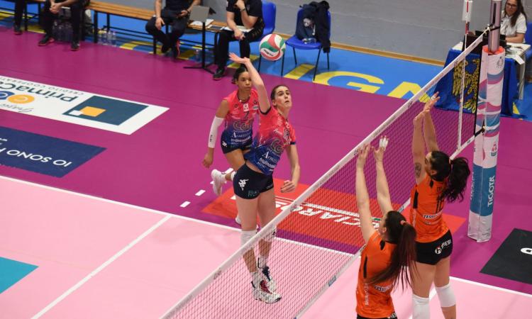 Volley: la CBF Balducci va ko in 3 set in Friuli e scivola al quinto posto della Pool Promozione Volley: la CBF Balducci va ko in 3 set in Friuli e scivola al quinto posto della Pool Promozione