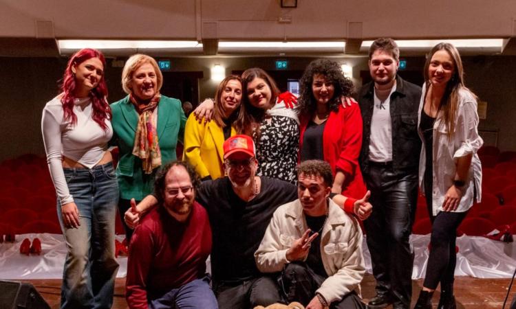 Sant’Elpidio a mare, successo per “Non una di più, non una di meno” all’Istituto Tarantelli Sant’Elpidio a mare, successo per “Non una di più, non una di meno” all’Istituto Tarantelli