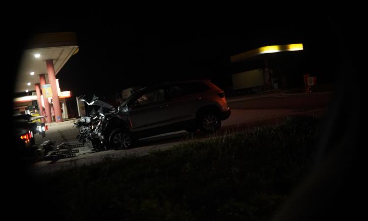 Civitanova, scontro frontale in superstrada dopo lo scambio di carreggiata: un ferito a Torrette