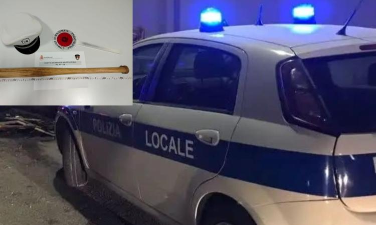 "Perchè nel portabagagli c'è una mazza da baseball?", non riesce a dare spiegazioni: scatta la denuncia "Perchè nel portabagagli c'è una mazza da baseball?", non riesce a dare spiegazioni: scatta la denuncia