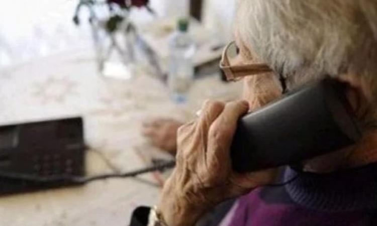 Truffe agli anziani, si fingono carabinieri e si fanno consegnare 6mila euro: due denunciati Truffe agli anziani, si fingono carabinieri e si fanno consegnare 6mila euro: due denunciati