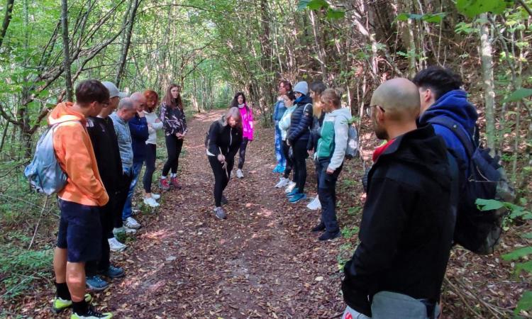 Pieve Torina, al sentiero delle acque arriva il Forest Bathing