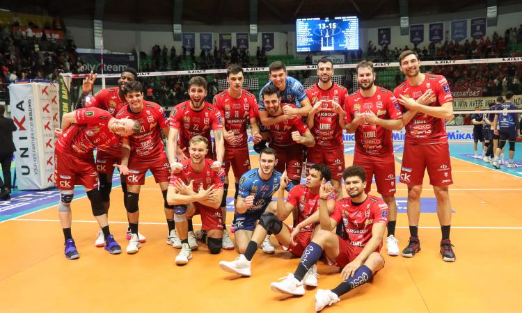 La Lube agguanta la "bella": espugnata Monza in gara 4 dei quarti playoff