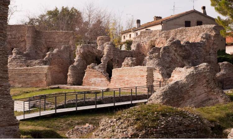 Macerata, la cultura non va in vacanza: a Pasqua e Pasquetta musei e Sferisterio aperti Macerata, la cultura non va in vacanza: a Pasqua e Pasquetta musei e Sferisterio aperti
