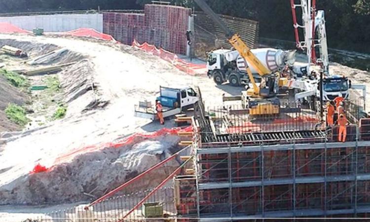 Ponte ciclopedonale sul Chienti, revocati i lavori. Cagnini si difende: "Azione legale contro la Regione Marche"