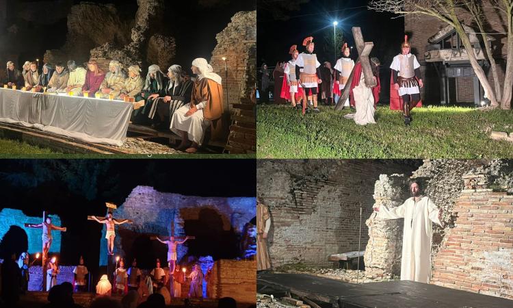 Villa Potenza, la passione di Cristo rivive all'interno del Teatro Romano (FOTO) Villa Potenza, la passione di Cristo rivive all'interno del Teatro Romano (FOTO)