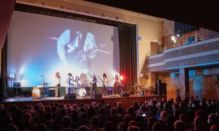 Al cine-teatro Italia torna il Contest Lizard Macerata: gli anni '80 il tema della quinta edizione