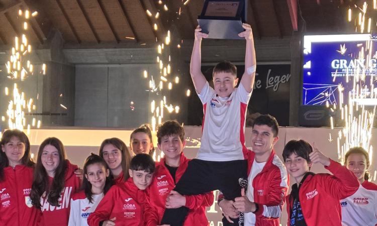 La Sacen Corridonia premiata al Golden Gala della Fidal Marche La Sacen Corridonia premiata al Golden Gala della Fidal Marche