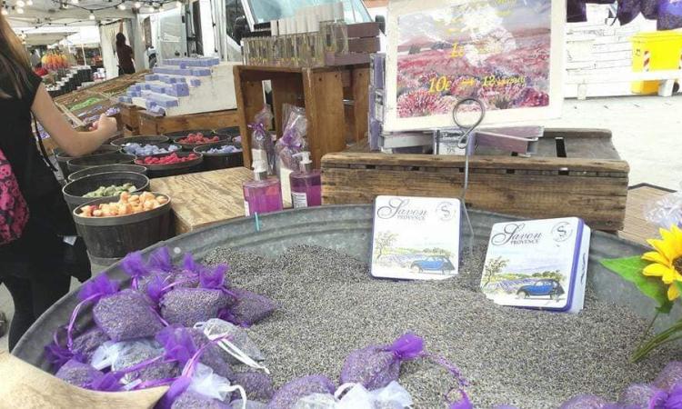 Macerata, torna il mercatino regionale francese: ecco quando Macerata, torna il mercatino regionale francese: ecco quando