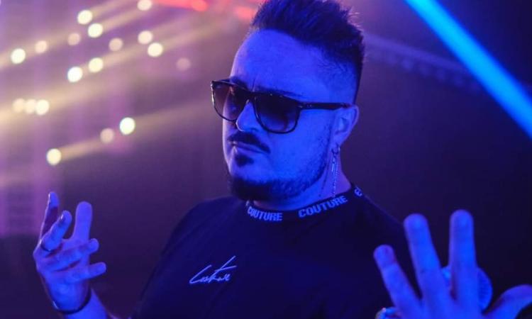 Macerata, Alex Sblendorio in finale nel concorso come miglior vocalist d'Italia: è l'unico del centro Italia