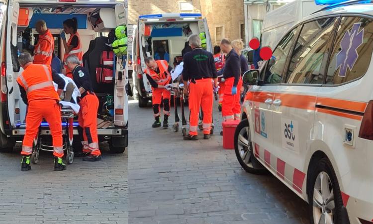 Macerata, urtato da un'auto in retromarcia: pedone finisce in ospedale Macerata, urtato da un'auto in retromarcia: pedone finisce in ospedale