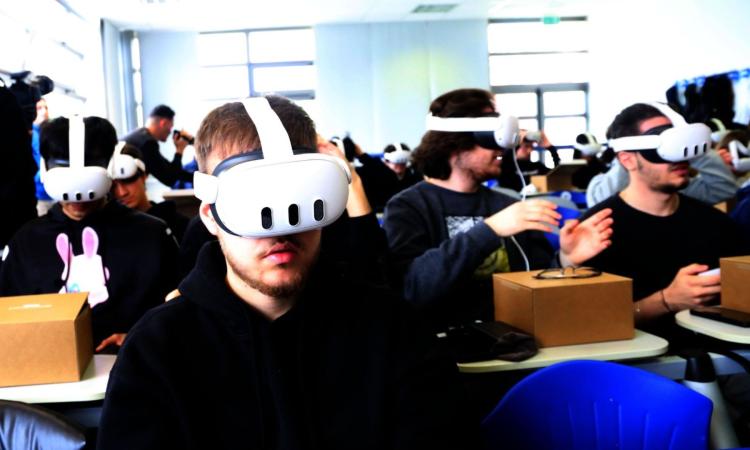 All'Università di Camerino il primo corso in Italia che si svolge nel Metaverso (FOTO e VIDEO)