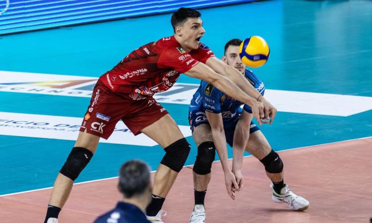 Lube, ernia al disco per Nikolov: si opera e salta la Vnl Lube, ernia al disco per Nikolov: si opera e salta la Vnl