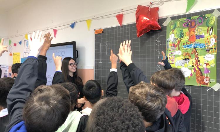 Macerata, gli studenti dell'Ite "Gentili" si trasformano in prof di tedesco per i bimbi della primaria