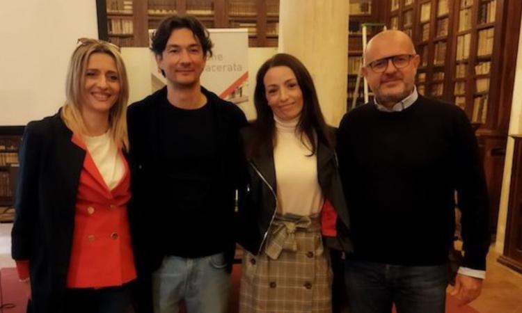 Trasformare sofferenze in storie di rinascita: Heroes porta 5 storie uniche al Teatro Lauro Rossi Trasformare sofferenze in storie di rinascita: Heroes porta 5 storie uniche al Teatro Lauro Rossi