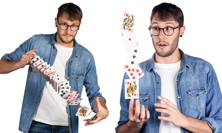 Matelica, Jack Nobile ospite al teatro Piermarini: il mago più famoso del web incontra i ragazzi Matelica, Jack Nobile ospite al teatro Piermarini: il mago più famoso del web incontra i ragazzi