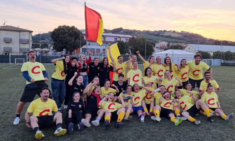 Eccellenza Femminile, la Recanatese batte la Samb ai calci di rigore e vola in Serie C Eccellenza Femminile, la Recanatese batte la Samb ai calci di rigore e vola in Serie C