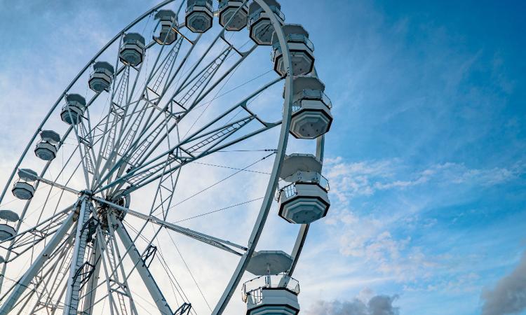 Macerata, ultimo weekend per la ruota panoramica: rimarrà in città fino al 19 maggio Macerata, ultimo weekend per la ruota panoramica: rimarrà in città fino al 19 maggio