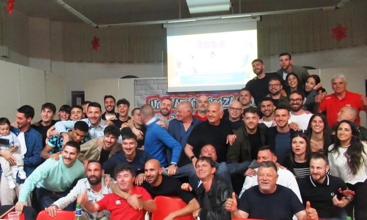 Treia, il Chiesanuova chiude una stagione da sogno con una festa memorabile: oltre 150 persone Treia, il Chiesanuova chiude una stagione da sogno con una festa memorabile: oltre 150 persone