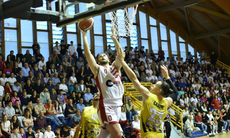 Play off, colpo esterno dell'Italservice Pesaro: ko per Matelica in gara 1