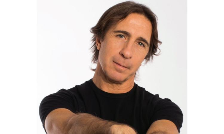 Tolentino - Un tuffo negli anni '70, '80 e '90 per una notte: ospite speciale dj Fargetta Tolentino - Un tuffo negli anni '70, '80 e '90 per una notte: ospite speciale dj Fargetta