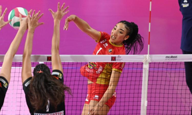 Volley, altro colpo di mercato per la Cbf Balducci: Valeria Battista è arancionera Volley, altro colpo di mercato per la Cbf Balducci: Valeria Battista è arancionera