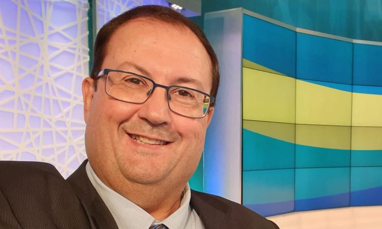 Corridonia, all'Ipsia per dire "no" al bullismo: ospite "Il buon Fabio", ex inviato di Striscia La Notizia Corridonia, all'Ipsia per dire "no" al bullismo: ospite "Il buon Fabio", ex inviato di Striscia La Notizia