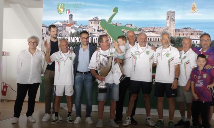 Ruzzola, a Monte Cavallo quattro giorni di gare per assegnare il titolo di Campioni d'Italia Ruzzola, a Monte Cavallo quattro giorni di gare per assegnare il titolo di Campioni d'Italia
