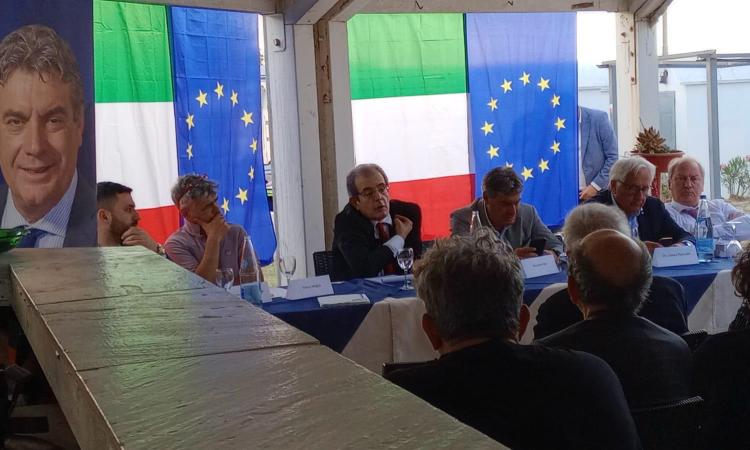 Civitanova, i "Socialisti liberali" si schierano: ufficiale l'appoggio a 9 sindaci Civitanova, i "Socialisti liberali" si schierano: ufficiale l'appoggio a 9 sindaci