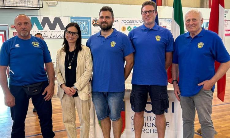 Trenta anni di karate a Tolentino, traguardo tondo: premiato il maestro Fabrizio Tarulli