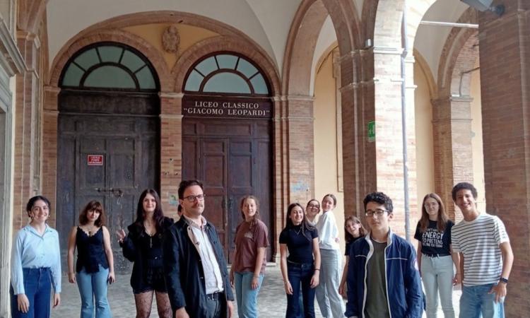 Recanati, "Le Città Invisibili": il racconto di Calvino messo per inciso dagli studenti del Liceo