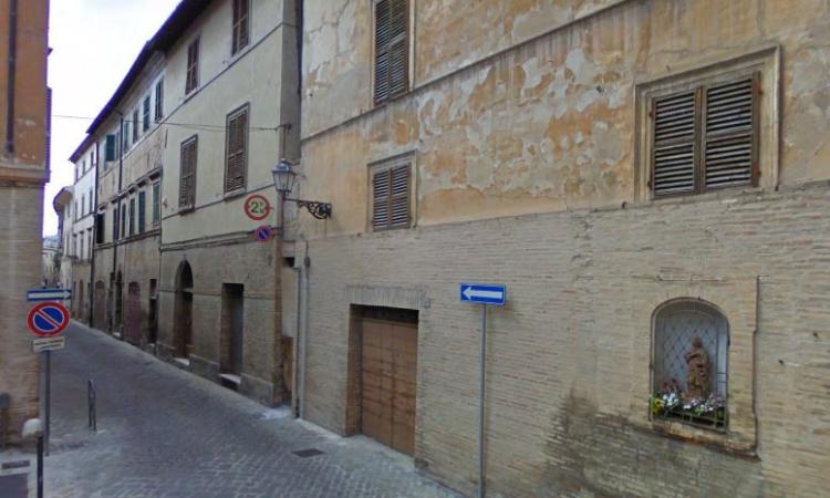 San Severino, lavori in via Massarelli: scatta la chiusura nel pomeriggio San Severino, lavori in via Massarelli: scatta la chiusura nel pomeriggio