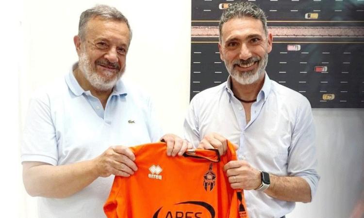 Helvia Recina, un nuovo inizio per una stagione storica: Mauro Corvatta è il nuovo allenatore Helvia Recina, un nuovo inizio per una stagione storica: Mauro Corvatta è il nuovo allenatore